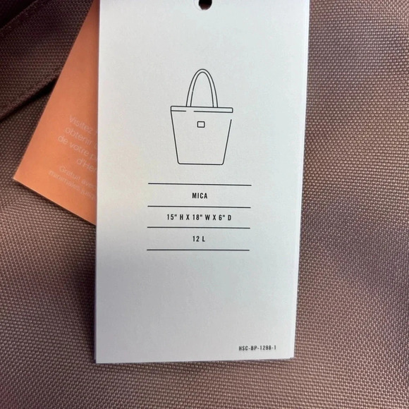 Herschel Supply Co Mica Tote Bag Ash Rose
Carryon Zipper Top Travel Bag NWT - Picture 10 of 11